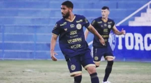 Lateral-esquerdo atuou em cinco partidas pelo camaleão, sendo quatro vitórias e um empate  | foto: Nicolle Mendes / Aparecidense