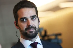 Justiça anula presidência de Eduardo Leite no PSDB