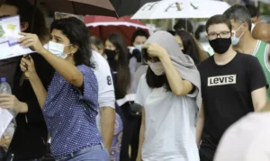 Candidatos chegam para o primeiro dia de provas do ENEM 2021