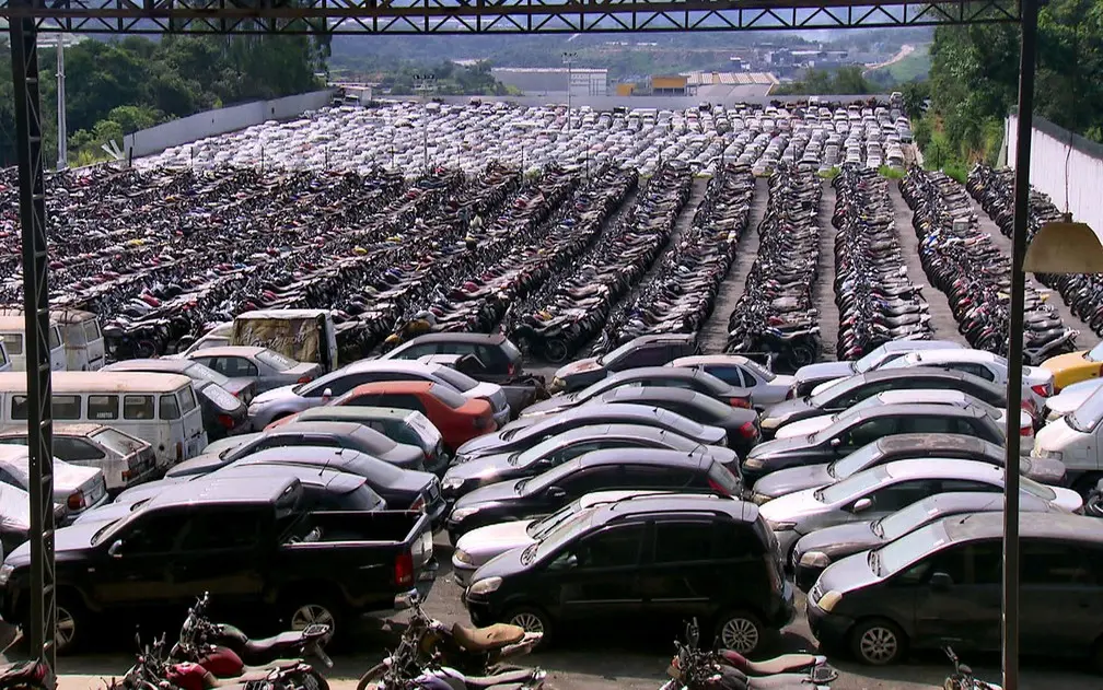 Antes de enviar um veículo para leilão, o Detran-GO notifica o responsável legal pelo carro ou motocicleta para que tenha a oportunidade de reaver o bem. | Foto: Reprodução/Internet