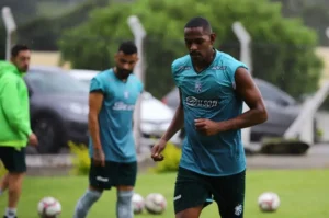 Atacante recentemente foi vice-campeão pela Campinense, na Série D | foto: Divulgação Caldense