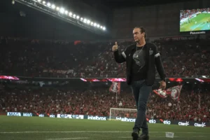 Na atual temporada, Cuca e o Atlético-MG foram campeões do Campeonato Mineiro, do Campeonato Brasileiro e da Copa do Brasil | Foto: Pedro Souza/Atlético-MG