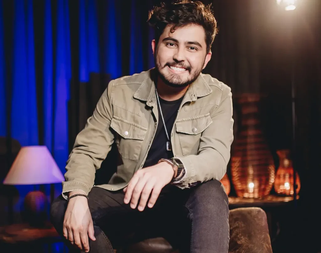 Com 11 anos de carreira, Manso apresenta em seu show músicas de gêneros mais alternativos como indie e o folk | Foto: Reprodução