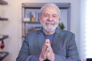 Pedido de procuradoria leva em consideração idade de Lula, tamanho da pena e decisão anterior do STF