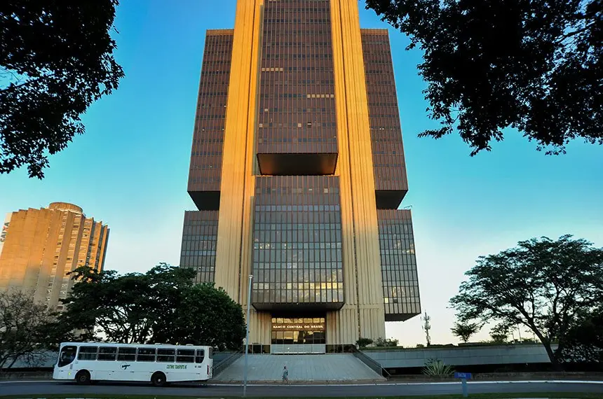 Categorias querem negociar com governo, mas ameaçam entregar cargos de chefia caso a negociação não avance. | Foto: Reprodução