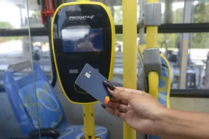 A solução tecnológica integra um conjunto de facilidades que vem sendo implementadas no sistema de transporte coletivo na grande Goiânia | Foto: Reprodução