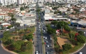 O projeto de lei foi apresentado pelos vereadores Clécio Alves (MDB) e Marlon Teixeira (Cidadania), como forma de homenagear Iris, que faleceu em novembro deste ano. | Foto: Reprodução