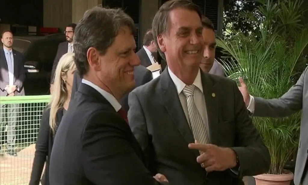 Tarcísio diz que Lula e Bolsonaro são os maiores líderes da história recente do País