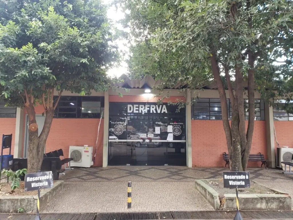 Lucas Martineli Ferron foi preso nesta quarta-feira (15) em Goiânia após alugar Jeep Compass e rejeitar as tentativas de contato da locadora. | Foto: Reprodução