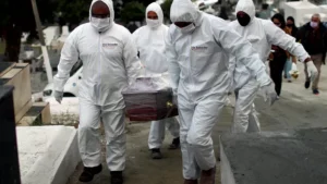 Média de óbitos representa queda de 39% e de infecções, 63% | Foto: Pilar Olivares