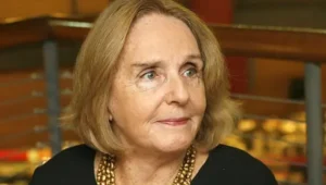 Morre, aos 83 anos, Lya Luft, uma das escritoras mais respeitadas do Brasil