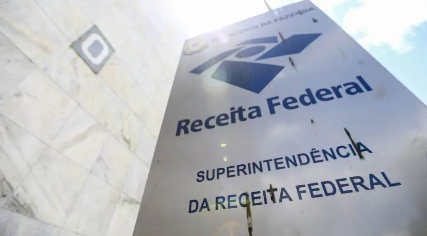 Os servidores pedem ao governo o pagamento de uma gratificação associada à produtividade. | Foto: Reprodução/Internet