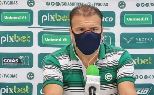 Dirigente garante ter calma em negociações e pretende contratar mais jogadores antes de início de Goianão | foto: Reprodução / Goiás EC