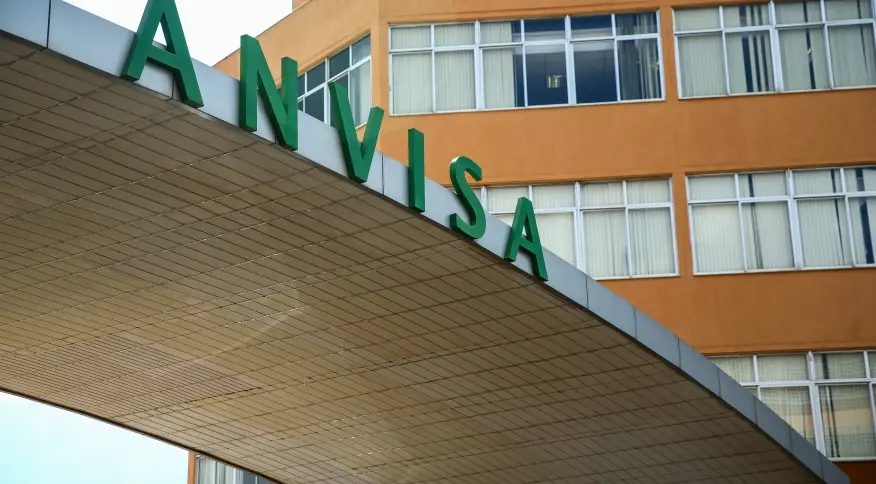 A Anvisa e os conselhos de saúde devem permanecer em diálogo para a definição de outras diretrizes | Foto: Reprodução/Agência Brasil