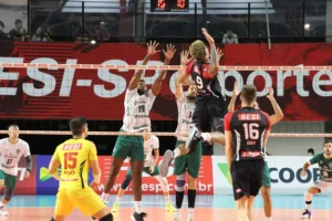 Time Esmeraldino completou a marca de quatro jogos consecutivos sem vencer na Superliga Masculina de Vôlei | Foto: Jéssica Teles/Sesi-SP