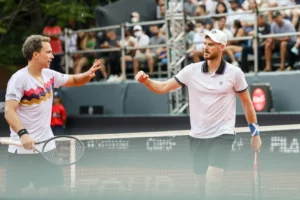 Mineiro busca ser o primeiro representante do Brasil a conquistar o título em casa | Foto: Rio Open/Fotojump