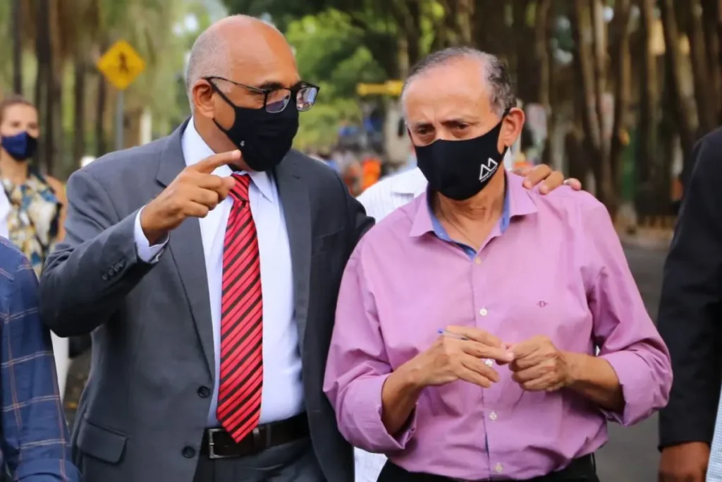 Depois de uma sequência de desgastes enfrentados pela prefeitura em ano eleitoral, são poucos os que agora se interessam em vestir a camisa do ex-titular, Sandes Jr | Foto: Reprodução