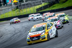 Corrida teve bons pegas. próxima etapa será em Goiânia | Foto: Ricardo Saibro