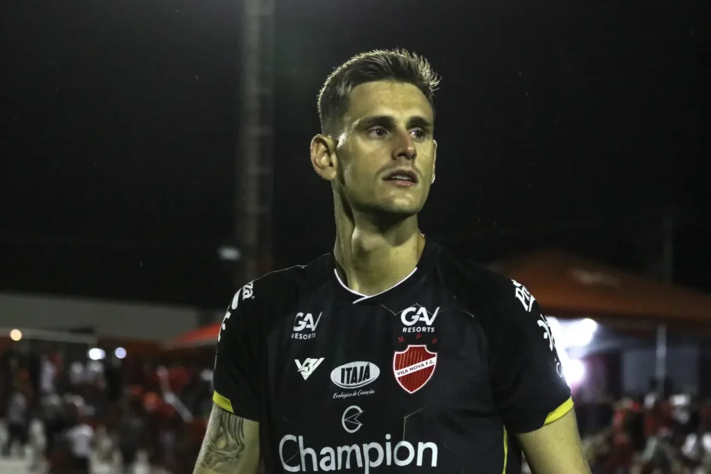 Dos seis jogos que o Vila Nova fez em 2022, o goleiro Georgemy atuou em cinco | Foto: Roberto Barbosa/Vila Nova FC