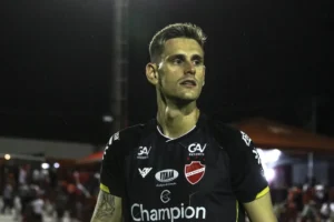 Dos seis jogos que o Vila Nova fez em 2022, o goleiro Georgemy atuou em cinco | Foto: Roberto Barbosa/Vila Nova FC