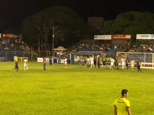 No Valdeir José de Oliveira, o Goianésia não tomou conhecimento da Jataiense e goleou o adversário por 4 a 1 | Foto: Breno Modesto