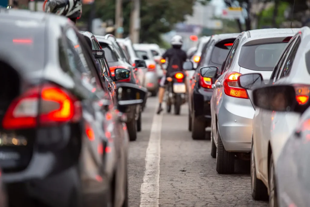 Queda de produção de veículos novos e aumento das vendas dos veículos seminovos fez com que o preço dos carros usados disparar e o valor o IPVA deve ser mais caro esse ano | Foto: Pedro Pinheiro