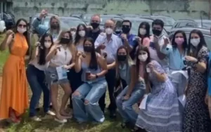Uma das netas relata que é um costume Adair Henriques da Silva presentear a família | Foto: reprodução