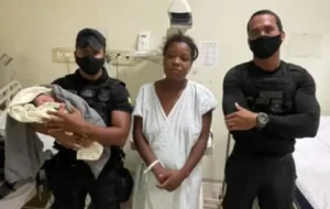 Após o parto, a mãe e a bebê foram encaminhadas ao Hospital Regionais Santa Maria, e ambas se encontram saudáveis e sob observação | Foto: Reprodução