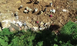 Imagens de drone das áreas de deslizamento de encosta em Petrópolis, em decorrência das fortes chuvas que atingiram, a região serrana do Rio de Janeiro