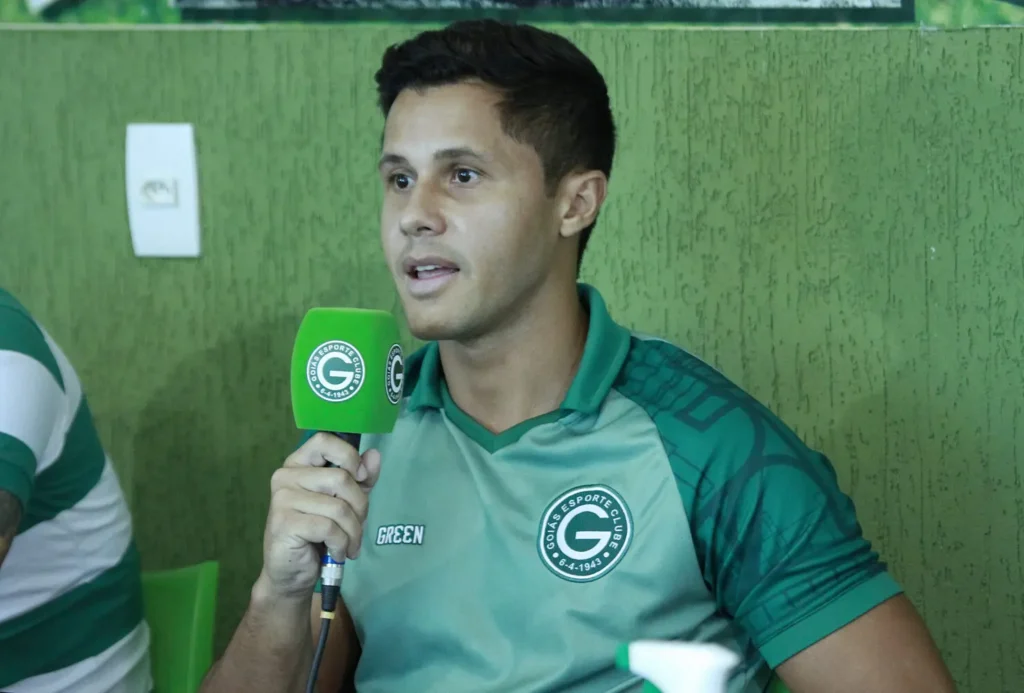 O novo diretor chega com um currículo com passagens pelos Estados Unidos e Espanha antes de aceitar a proposta do Goiás para ajudar na base | foto: Rosiron Rodrigues / Goiás EC