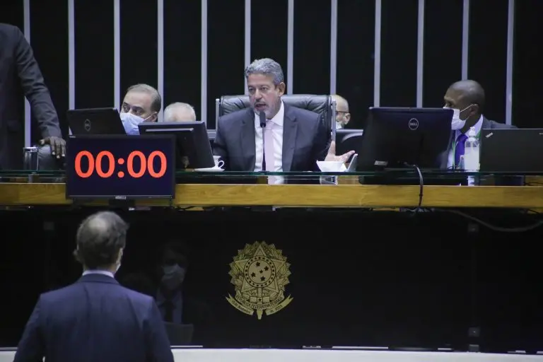Arthur Lira preside sessão do Plenário nesta quinta-feira | Foto: Reprodução