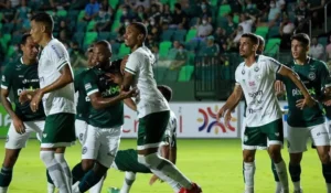 No último jogo entre as equipes, o Goiás venceu por 3 a 1, na Serrinha, tendo marcado os quatro gols no confronto | foto: Rosiron Rodrigues / Goiás EC
