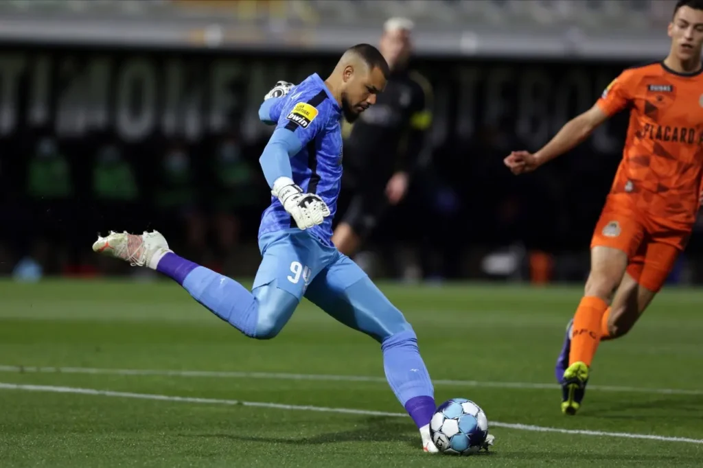 Goleiro atuou no Anápolis em 2018, na disputa do Campeonato Goiano | Foto: Divulgação/Portimonense