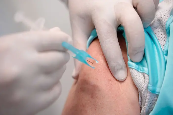 Primeira das cinco fases da campanha vai vacinar pessoas com 70 anos e mais. | Foto: Divulgação