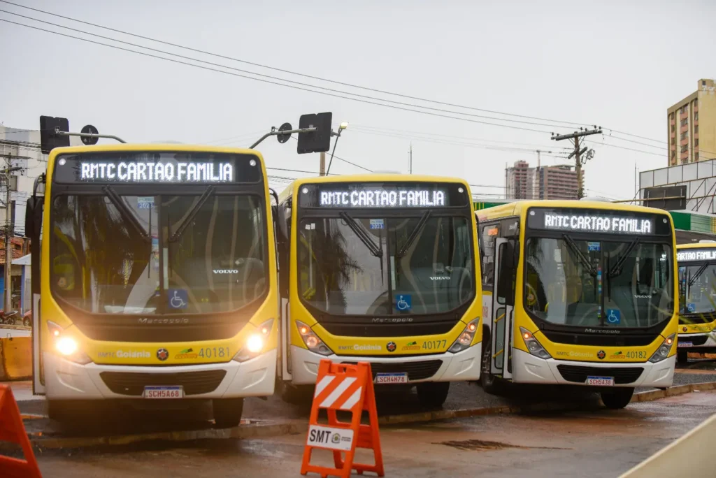 Programa criado pelo Governo permite que até seis membros da mesma família utilizem o transporte coletivo ao custo de uma única passagem. | Foto: Divulgação