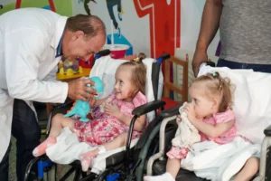 Após 51 dias, Valentina e Eloá recebem alta após separação | Foto: Hegon Corrêa