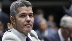 Waldir disse ser um político de grupo e garantiu que não tomará qualquer decisão que vá na contramão das vontades do governador | Foto: Reprodução