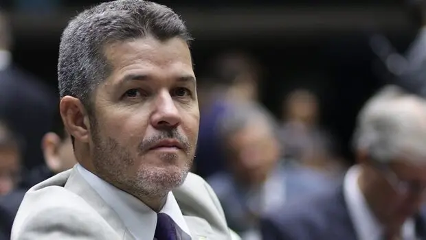 Waldir disse ser um político de grupo e garantiu que não tomará qualquer decisão que vá na contramão das vontades do governador | Foto: Reprodução