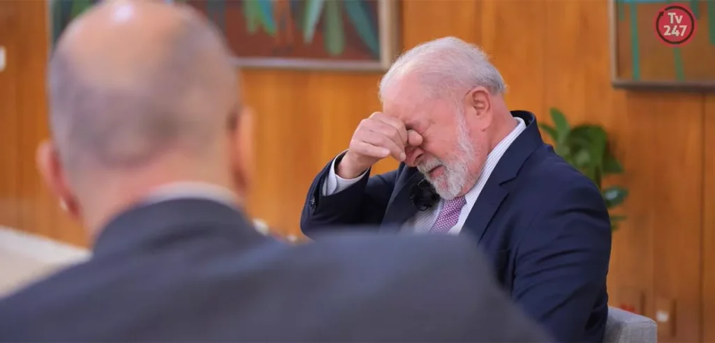 Ele também disse que seu tempo preso foi uma forma de "tortura". | Foto: Reprodução/Brasil247