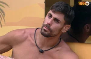 Griphao estava comendo normalmente e foi surpreendida com a reação de Sapato | Foto: Reprodução/Twitter