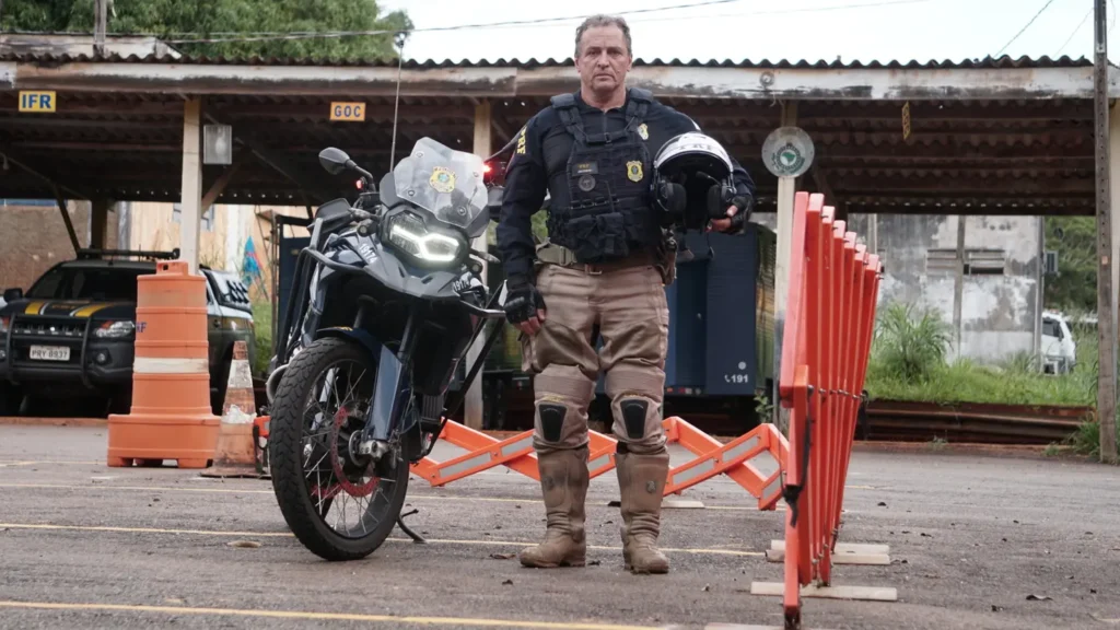 Apaixonado por motociclismo, PRF se aposenta após 27 anos na estrada
