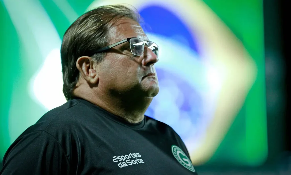 Treinador esmeraldino afirma que Goiás mereceu a classificação para a final da Copa Verde (Foto: Rosiron Rodrigues/Goiás EC)