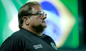 Treinador esmeraldino afirma que Goiás mereceu a classificação para a final da Copa Verde (Foto: Rosiron Rodrigues/Goiás EC)