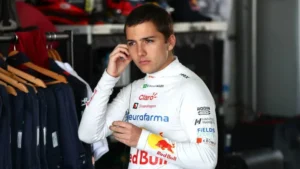 Único brasileiro no grid da categoria de acesso à F1 ganha cinco posições e termina primeira corrida da etapa do Bahrein em oitavo (Foto: Divulgação FIA F2)