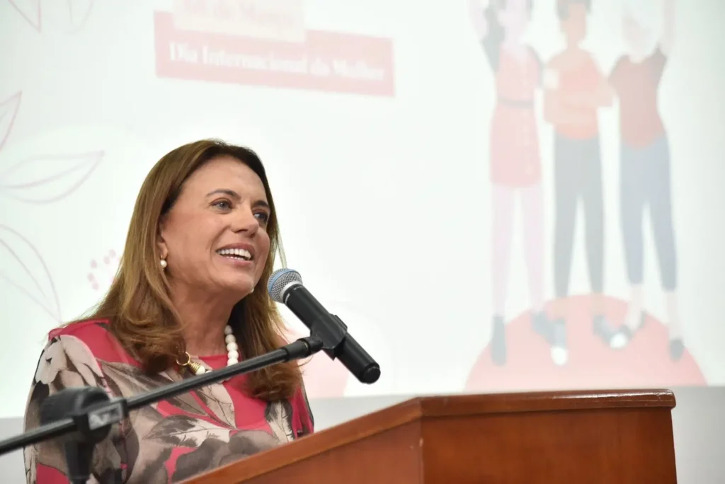 Acompanhada de lideranças rurais de todo o estado, primeira-dama participou da programação especial da Emater. | Foto: Cristiano Borges