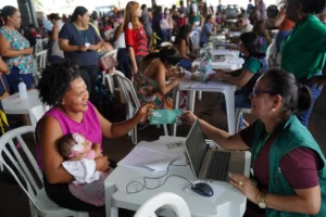 Repescagem convoca 68 famílias que não compareceram em eventos anteriores. | Foto: Secom