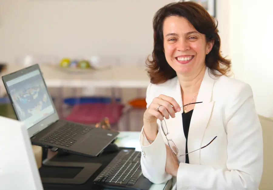 Chrystina Barros é certificada em felicidade pela Universidade de Berkeley, nos EUA | Foto: Reprodução