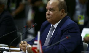 O governador do Distrito Federal, Ibaneis Rocha, durante reunião do Fórum de Governadores para tratar da incidência do ICMS sobre combustíveis e teses da cobrança do Diferencial de Alíquota do ICMS (Difal).