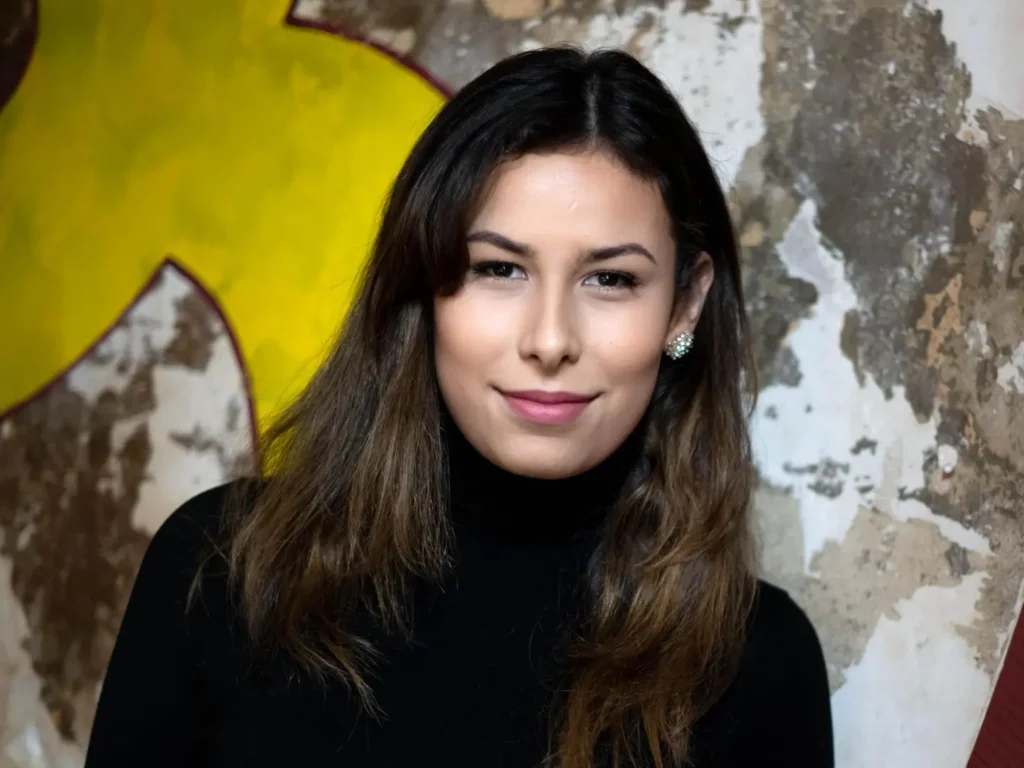 Ela conta que desde o cinco anos de idade já sabia que se identificava como mulher e preferia brincar com garotas e usar vestidos | Foto: Reprodução