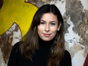 Ela conta que desde o cinco anos de idade já sabia que se identificava como mulher e preferia brincar com garotas e usar vestidos | Foto: Reprodução